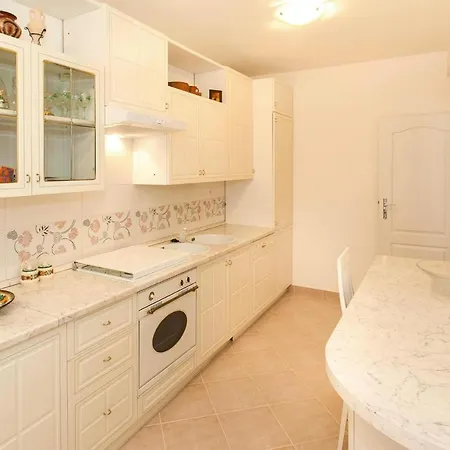 Kastell - Cdn02130-eya Daire Zadar